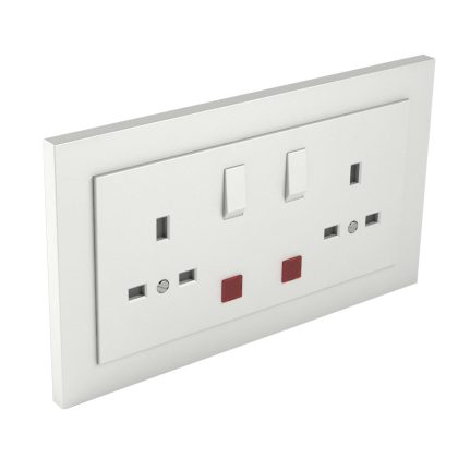   efapel 90343_CGE Komplett dupla csatlakozóaljzat visszajelzővel (brit típusú) jég