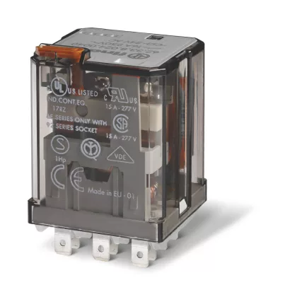   FINDER 623382300000 Teljesítményrelé, dugaszolható, 3 váltóérintkező 16 A, tekercs: 230 V AC