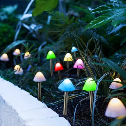 11243B LED-es szolár lámpa - 12 db mini gomba - színes - 28,5 cm x 4 cm 11243B LED-es szolár lámpa - 12 db mini gomba - színes - 28,5 cm x 4 cm