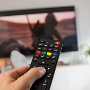 DELIGHT 39680 Univerzális TV távirányító - 250+ típushoz - fekete - 2 x AAA