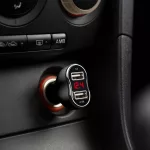 MNC 55055BK Szivargyújtó adapter - 2 x USB - 2,4 A - fekete, feszültségmérővel és árammérő