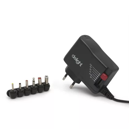 DELIGHT 55056B Univerzális adapter