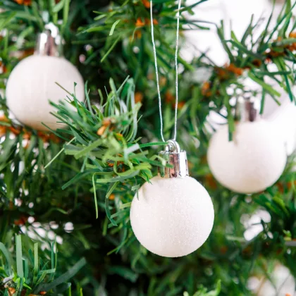 58777A Karácsonyfadísz szett - glitteres fehér - 3 cm - 17 db / szett 58777A Karácsonyfadísz szett - glitteres fehér - 3 cm - 17 db / szett