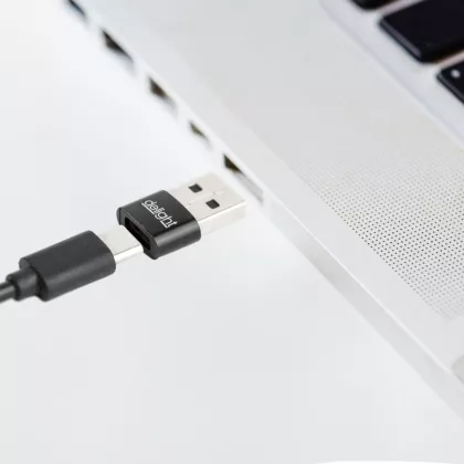 DELIGHT 55556BK Adapter - Type-C / USB-A - 2,4A - 5V DELIGHT 55556BK Adapter - Type-C / USB-A - 2,4A - 5V