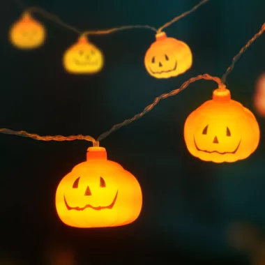 FAMILY 56528B Halloween-i LED-es fényfüzér - tök - 12 LED - 2 x AA - 1,65 m
