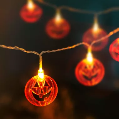 FAMILY 56533A Halloween-i LED-es fényfüzér - tök - 10 LED - 2 x AA - 1,35 m
