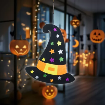 FAMILY 56555B Halloween-i dekoráció - boszorkánykalap - akasztható - filc - 38 x 33 cm FAMILY 56555B Halloween-i dekoráció - boszorkánykalap - akasztható - filc - 38 x 33 cm