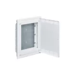   HAGER VF318PZF Multimédia golf kiselosztó, süllyesztett, teli ajtó, 507x426x72mm fakivágásba