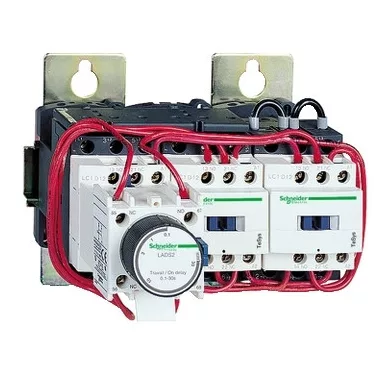 SCHNEIDER LC3D80B7 Csillag-delta indító 75 kW szerelőlapon