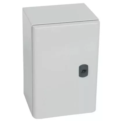   LEGRAND 036910 Atlantic IP66 distribution cabinet with mounting plate 300x200x160