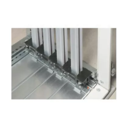   LEGRAND 037369 Gyűjtősín tartó 1600A 975 mm mély kábeltokba