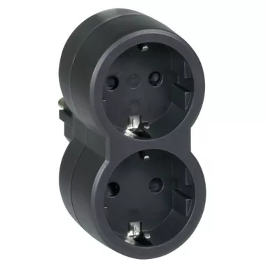 LEGRAND 050511 Kettős földelt elosztó gyermekvédelemmel, fekete