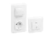 LEGRAND 077733L Program Mosaic okos központi egység, süllyesztett, beépített háztartási aljzattal, megérkezés/távozás szcenárió kapcsolóval és díszítő keretekkel, fehér színű,   - Legrand/Netatmo
