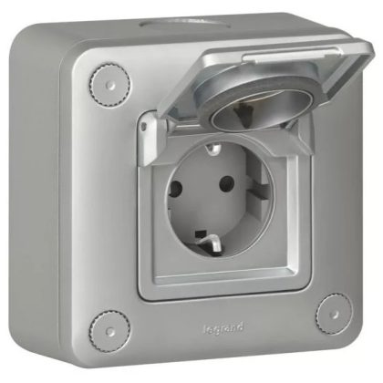   LEGRAND 077856 Green'up Access 2P+F 16 A EV fém süllyesztett aljzat