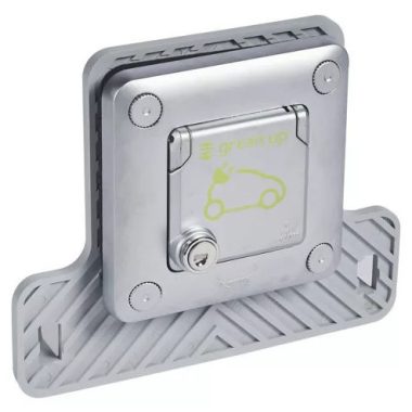 LEGRAND 077857 Green'up Access 2P+F 16 A EV fém süllyesztett aljzat zárható csapófedéllel