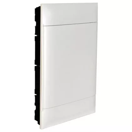   LEGRAND 137148 PractiboxS téglafalba süllyeszthető kiselosztó(650°C), fehér ajtóval, védőföld és nulla elosztókapoccsal, 3 sor 18 modul