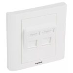   LEGRAND 632797 Linkeo süllyesztett szerelvény 2xRJ45 keystone port fogadására döntött fehér burkolattal és kerettel címketartóval