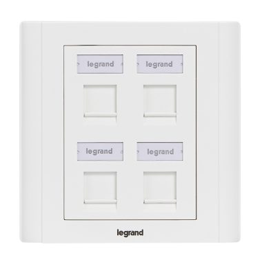 LEGRAND 632900 LEGRAND Linkeo süllyesztett szerelvény 4xRJ45 keystone port fogadására egyenes fehér burkolattal és kerettel címketartóval