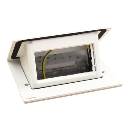 LEGRAND 654801 Incara Pop-up - bútorba süllyeszthető, 4 modul üres, fehér