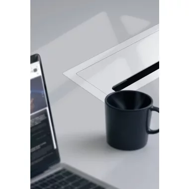 LEGRAND 654875 Incara Top access - bútorba süllyeszthető, 12 modul (385 mm széles), üres, fekete