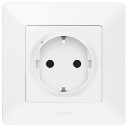   LEGRAND 752194 Intelligens dugalj csatlakozóaljzat - 16 A - Valena Life Netatmo fehér