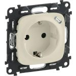   LEGRAND 753006 Valena Allure 2P + F Socket + USB C-Type 1.5A-5V-7.5W Charger Socket, Claw / Screw Mount, Spring Cap, Ivory