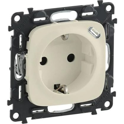 LEGRAND 753006 Valena Allure 2P+F dugalj csatlakozóaljzat+ USB C-túpusú 1,5A-5V-7,5W töltőaljzat, körmös/csavaros rögz, rugós beköt, Elefántcsont