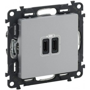 LEGRAND 753307 Valena Life Töltőaljzat Kettős USB C-típusú csatlakozóval, 5V–3A–15W, Túlfesz-védelem >1kW, Class II SELV, Alumínium