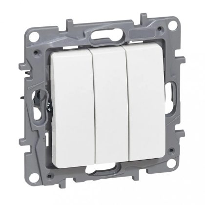   LEGRAND 764503 Niloé hármas egypólusú kapcsoló, 10AX, fehér