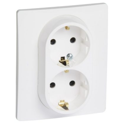  LEGRAND 764534 Niloé 2 × 2P + F socket without child protection (screw), white