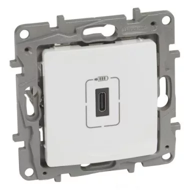 LEGRAND 764593 Niloé Töltőaljzat Egyes USB-C típusú csatlakozóval, 1,5A-5V-7,5 W, Fehér