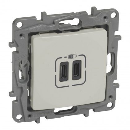   LEGRAND 764695 Niloé kettős USB-C+C töltőaljzat - 3 A - 15 W, bézs
