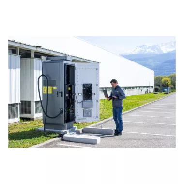SCHNEIDER EVS1CFD100 Onsite commissioning service, EV Field Services, for 1 EVlink Pro DC from 120kW to 180kW charging station