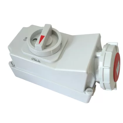   TRACON TICS-1132R Felületre szerelhető ipari csatl.aljzat reteszelt kapcs.-val 16A, 230V, 2P+E, 6h, IP67