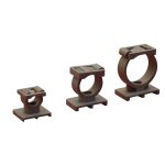 TRACON TKCRZ-28 Kábel- és csőrögzítő, nyitható, csavarozható, sötétszürke d=28mm, PA6.6