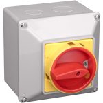 TRACON TKFL-25T Tokozott főkapcsoló, lakatolható, BE-KI 400V, 50Hz, 25A, 4P, 7,5kW, 64×64m