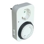   TRACON TKO-DN Dugaszolható napi kapcsolóóra, elektromechanikus 230V, 16A, IP20