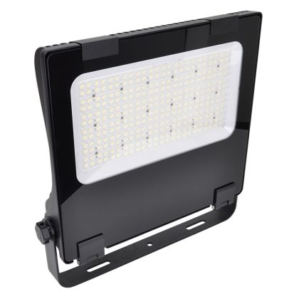   TRACON RHISA240W LED fényvető, aszimmetrikus 100-240VAC,50/60Hz,240W,32.400lm,4000K,IP66,EEI=D
