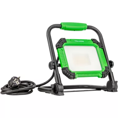 TRACON RSMDAWS50W Hordozható LED szerelő fényvető SCHUKO csatlakozóaljzattal 220-240VAC,50W,4500lm,IP44,4000K,1,5m,SCHUKO, 2600W,EEI=F