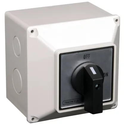  TRACON TS-20/4T65 Tokozott szakaszoló kapcsoló 400V, 50Hz, 20A, 4P, 5,5kW, 64×64mm, IP65