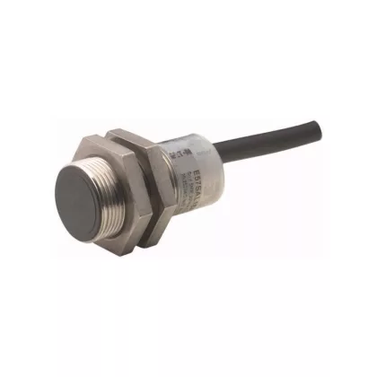   EATON 136106 E57SAL18A2 E57 Premium-Plus-Short - induktív érzékelő M18
